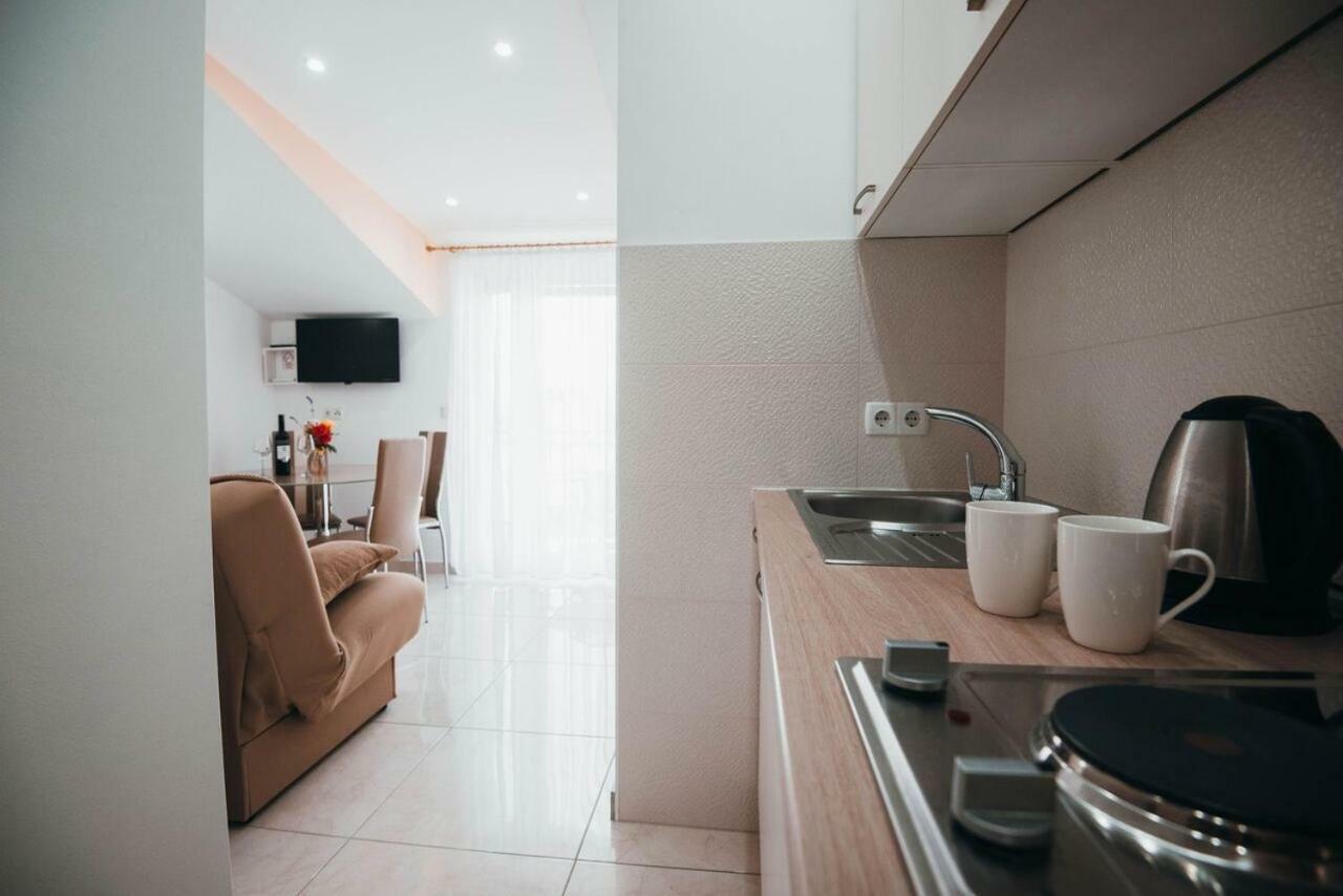 Apartmani Tamaris Vodice Esterno foto